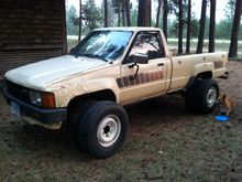 having a look at the white steelies. I think they are from IFS though because the backspacing measures something like 4.5+" if i measure correct.  Full set.  Maybe trade for something... Corgi for scale.