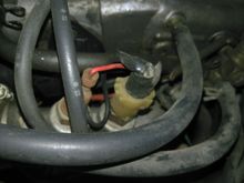 Ac cut off on the left, fuel pressure up TSW on right (TSW at ecu)