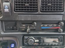 Install dual voltmeter, Install ARB rocker switch in stock rear defrost switch location. Run out of toggle switches, temporarily install dinky one... (that switch is to manually open and close relay circuit connecting and disconnecting dual batteries, I need DPDT.