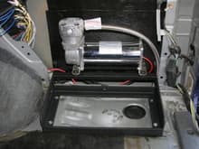 Battery Tray with Air Pump w