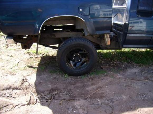 craiglist wheels and tires after painting wheel and center cap