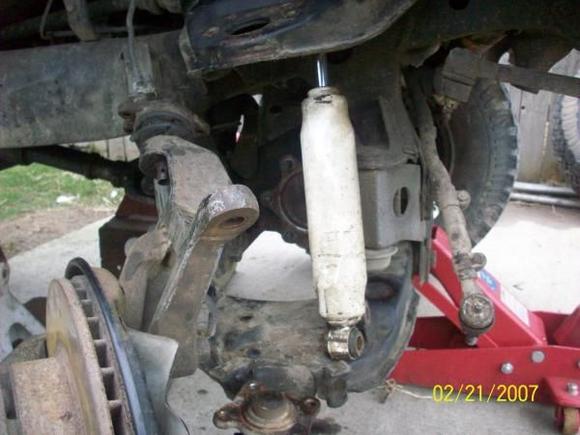 taking off knuckle to do upper ball joints