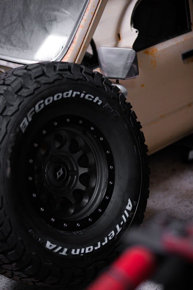 I�m taking my old pair of SCS Ray 10s that I had on my 2016 Tacoma for mocking up the 315/75R16 KO3s.  I don�t think I�ll stay with this wheel though so we�ll see how it fits with this offset, and backspacing.  I�ll have more lateral for wheel choices as I don�t need to shoot the tires out a ton with the Tacoma width axles.