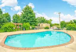Fox Run Apartments - 77 Reviews | Shawnee Mission, KS ...