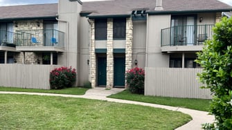 Woodwillow Townhomes - Austin, TX