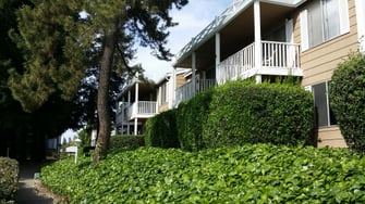 Colonial Garden Apartments - Yuba City, CA