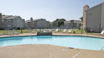 Quail Ridge Apartments - Grand Prairie, TX