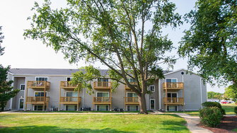 Westpointe Townhomes and Apartments  - Urbandale, IA