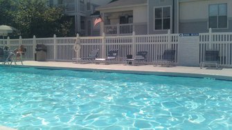 Hamiltons Bay Apartment Homes - Clover, SC