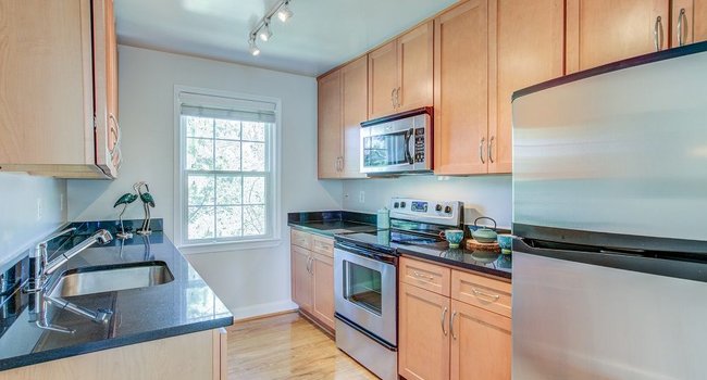 Myerton Apartments 68 Reviews Arlington Va Apartments For Rent Apartmentratings C