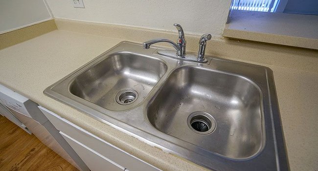 The Huntington Apartments 22 Reviews Phoenix Az Apartments