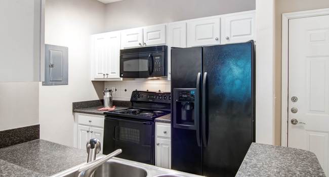 Jefferson at Perimeter Apartments - 229 Reviews | Dunwoody, GA