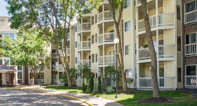 Cityscape Apartments 23 Reviews Saint Louis Park Mn Image Of Cityscape Apartments In Saint Louis Park Mn