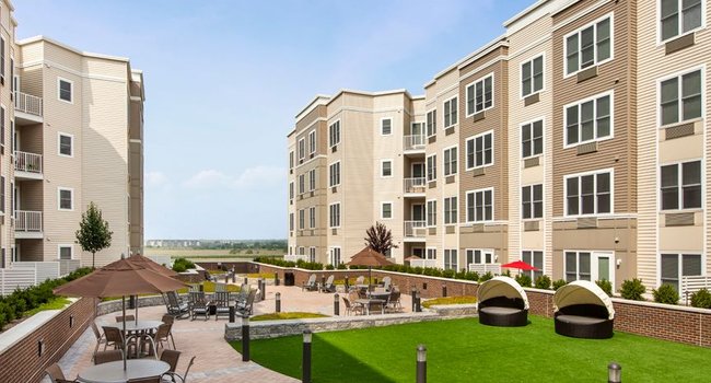 The Monarch 53 Reviews East Rutherford Nj Apartments For Rent