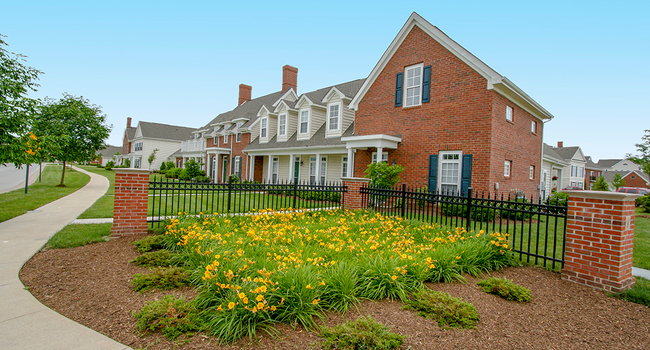 Preston Gardens 13 Reviews Perrysburg Oh Apartments For Rent