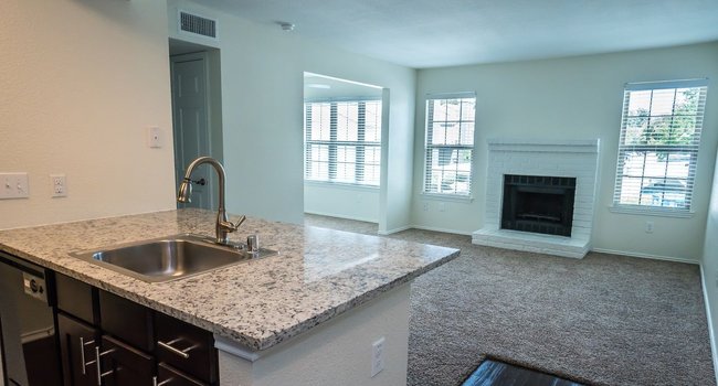 Slate Apartments Dallas - 30 Reviews | Dallas, TX Apartments for Rent