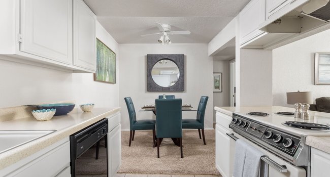 Windrush Apartments 129 Reviews Edmond Ok Apartments For Rent