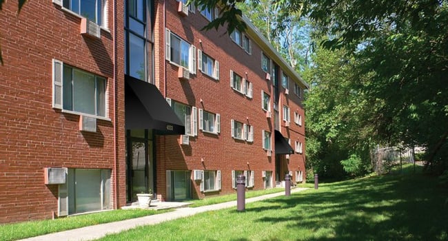 Oakley Terrace - 2 Reviews | Cincinnati, OH Apartments for Rent |  ApartmentRatings©