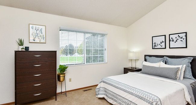 Birch Lake Townhomes - 59 Reviews | White Bear Lake, MN Apartments for