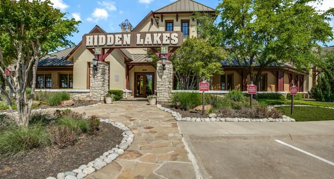 hidden lakes apartments colorado
