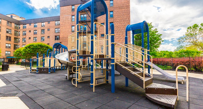 Wavecrest Gardens Apartments - Far Rockaway NY