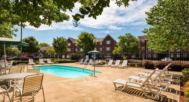 Mission College Apartments - 40 Reviews | Norfolk, VA ...