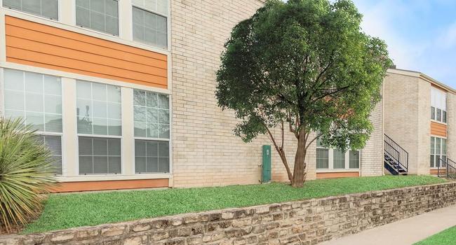 Hilltop Oaks 39 Reviews San Antonio Tx Apartments For Rent Apartmentratings C