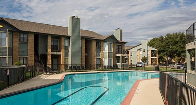 iona lakes apartment homes