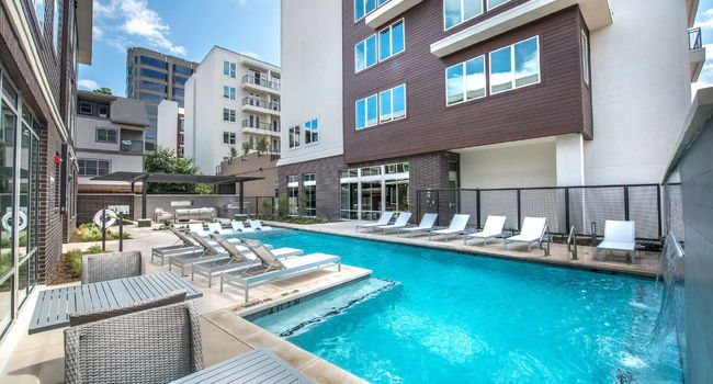 Dallas, TX Apartments for Rent near Uptown