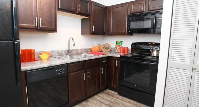 Chenal Lakes 324 Reviews Little Rock Ar Apartments For Rent Image Of Chenal Lakes In Little Rock Ar
