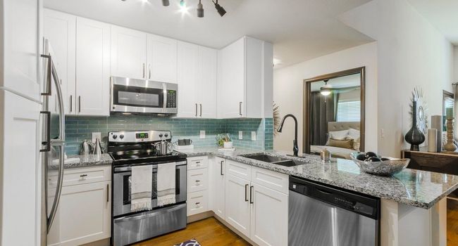 Attiva Denton 55 Active Living 74 Reviews Denton Tx Apartments For Rent Apartmentratings C