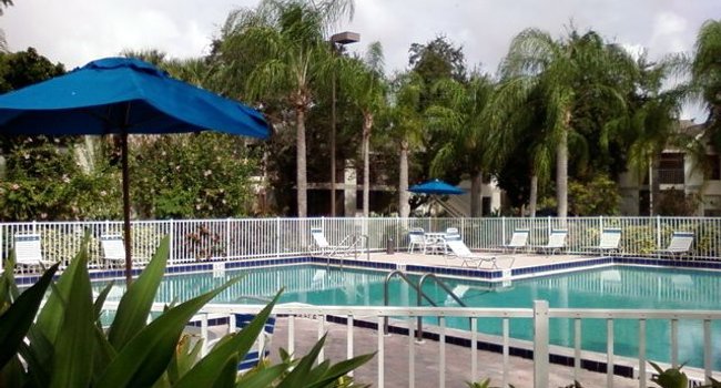 River Reach Apartments - 205 Reviews | Naples, FL Apartments for Rent