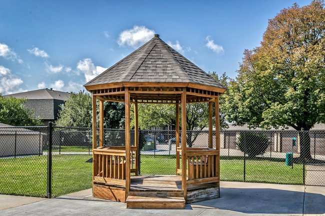Huntington Park Apartments - 62 Reviews | Papillion, NE Apartments for Rent | ApartmentRatings©