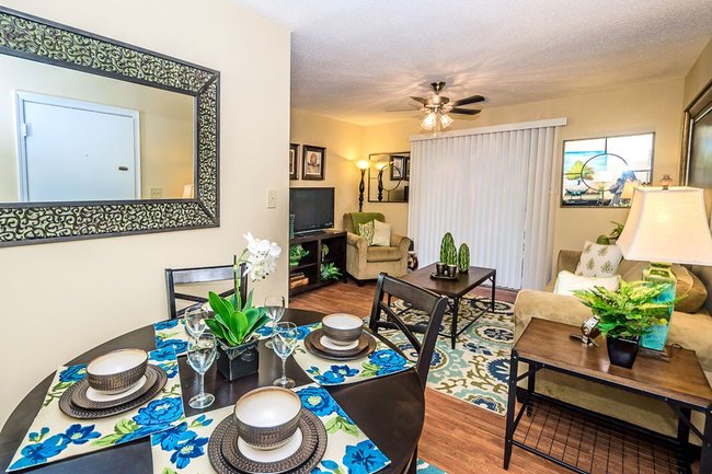 Autumn Woods Apartment Homes - 79 Reviews | Mobile, AL Apartments ... Autumn Woods Apartment Homes - 79 Reviews | Mobile, AL Apartments ...