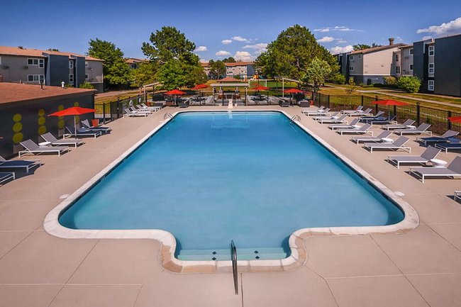 The Fairways At Lowry - 85 Reviews | Aurora, CO Apartments for Rent