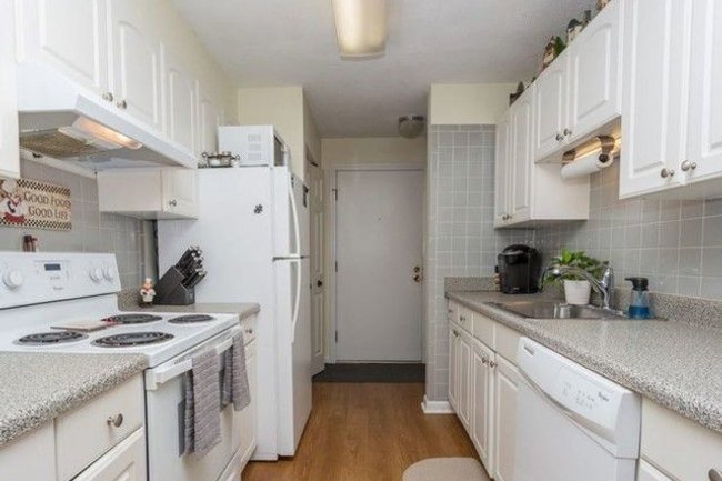 Tatnuck Arms Apartments 15 Reviews Worcester Ma For Manager Uploaded Photo Of Tatnuck Arms Apartments In Worcester Ma