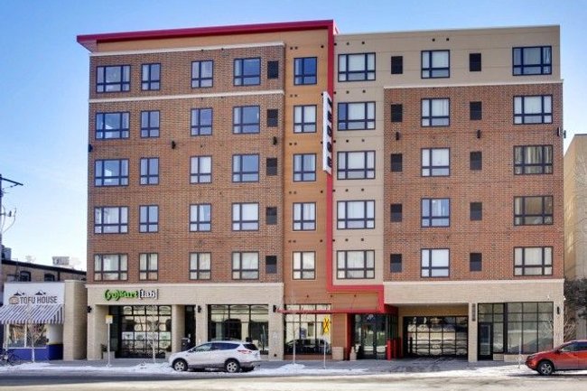 The Edge On Oak - 11 Reviews | Minneapolis, MN Apartments for Rent