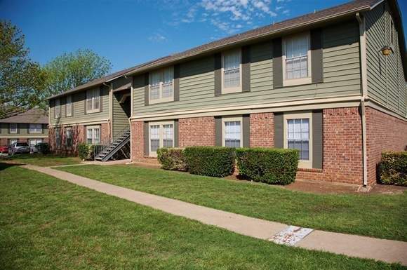 Arbors Of Cleburne - 79 Reviews | Cleburne, TX Apartments for Rent