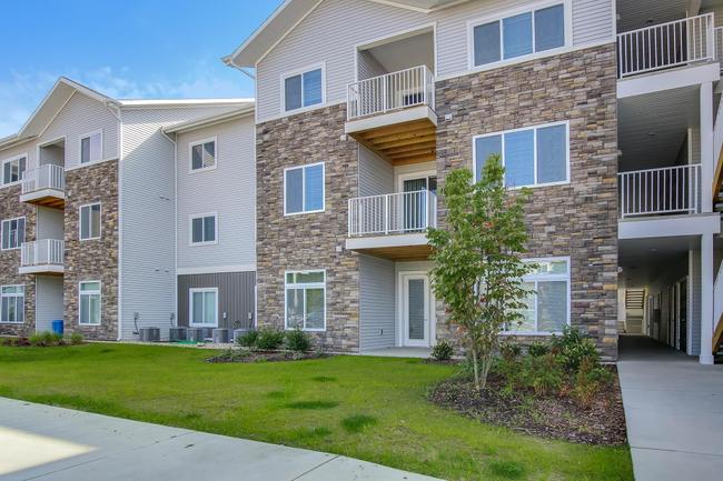 Piper Lakes Apartment Homes | Grand Haven, MI Apartments for Rent