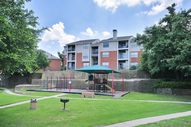 Fountains at Steeplechase Apartments - 127 Reviews | Plano, TX
